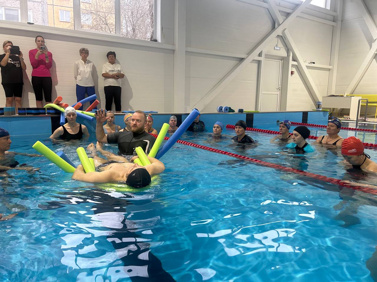 photo_5197515233025983129_y